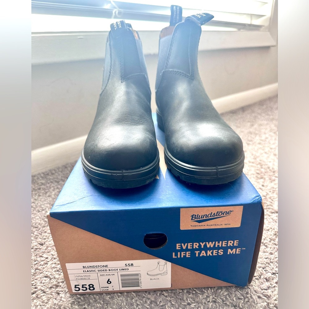 Blundstone 558 Chelsea Black Leather Boots for Women